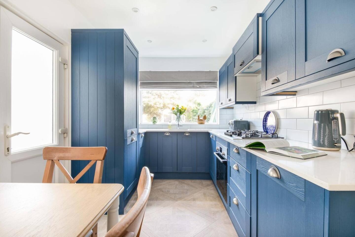 Eden Cottage Уитстейбъл Екстериор снимка